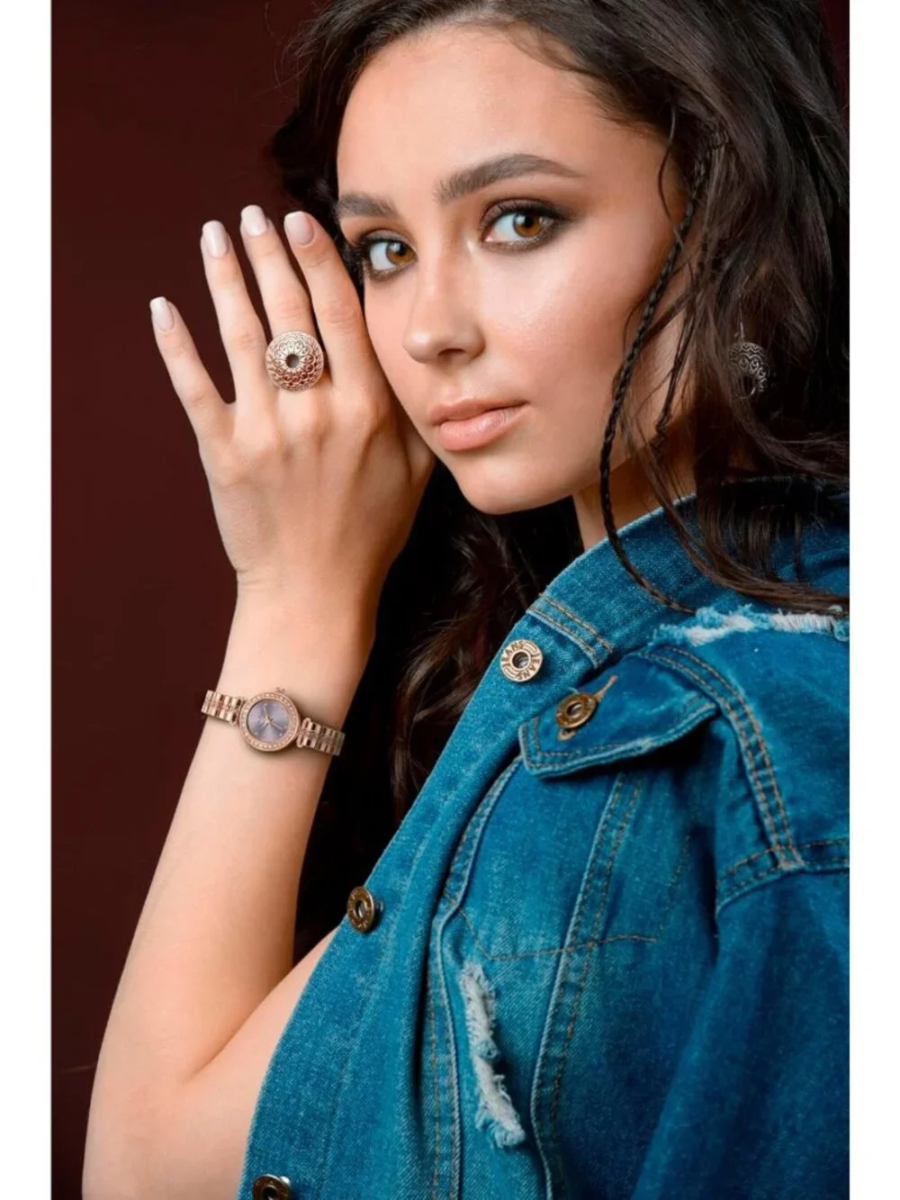 Stylish Women's Metal Band Watch - Elegant Timepiece for Any Occasion